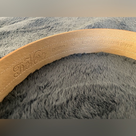 Trevero light brown women’s belt size XS NWOT - Picture 2 of 3